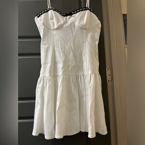 CUTE ZARA DRESS. NWT.